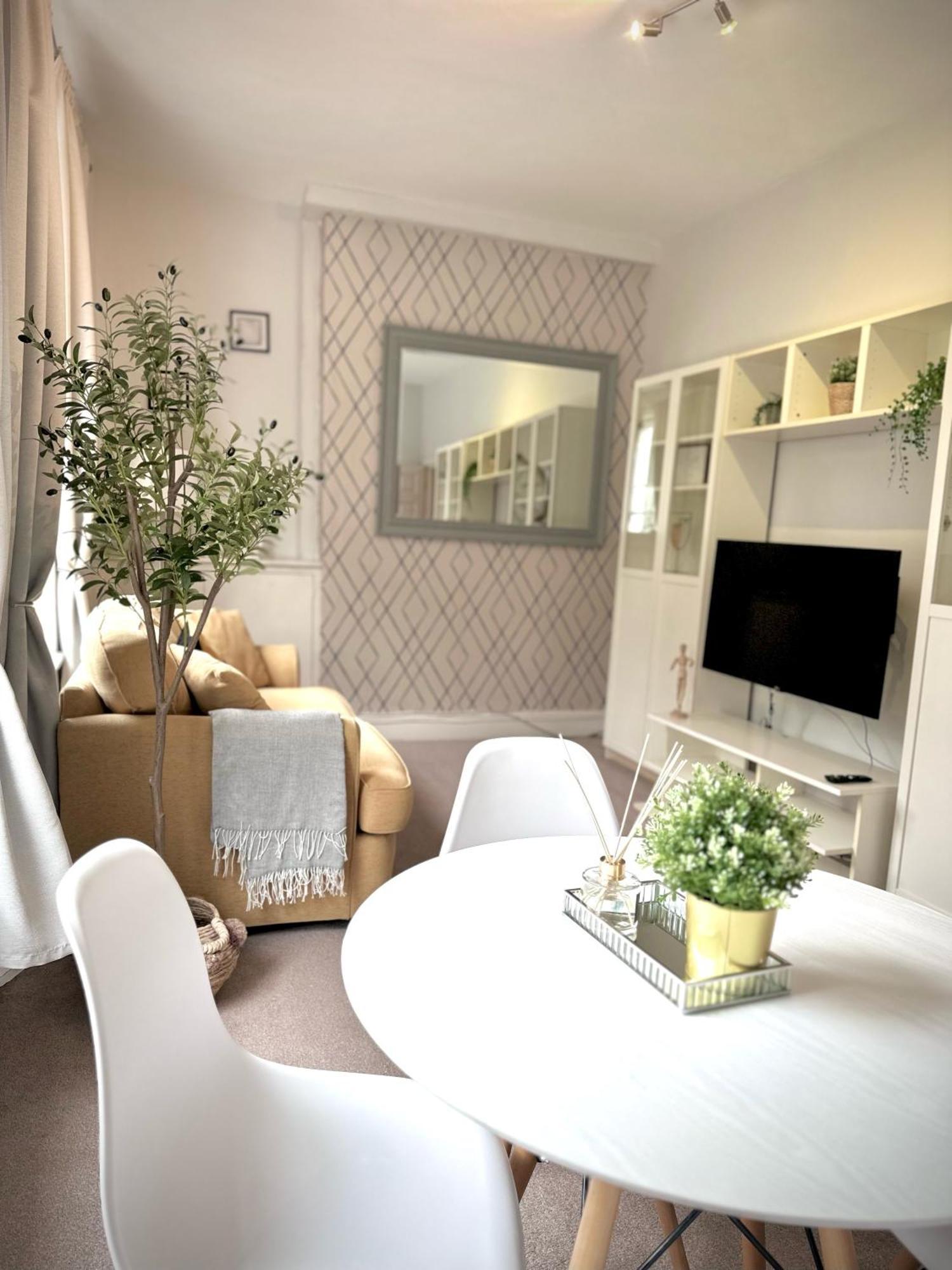 London Oval Apartment Esterno foto